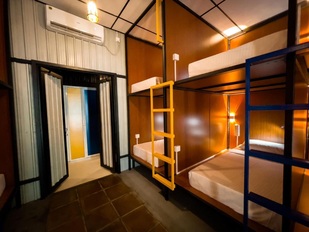Lost & Found Hostel Weligama Ngoại thất bức ảnh