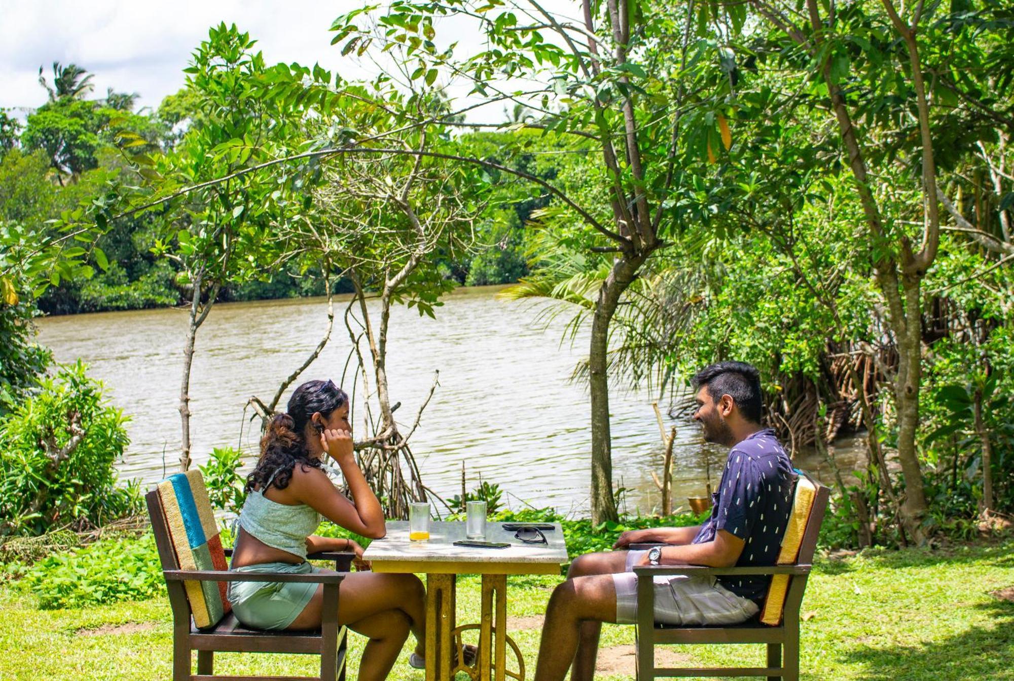 Lost & Found Hostel Weligama Ngoại thất bức ảnh